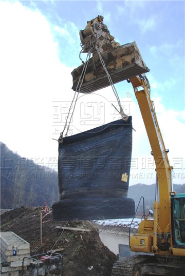<a href=http://www.dessous.com.cn/ target=_blank class=infotextkey>橡膠鴨嘴閥</a>硫化時間主要決定于溫度